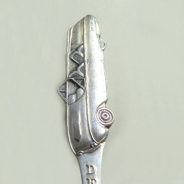 (a1051)Silver spoons motif car (2 units).